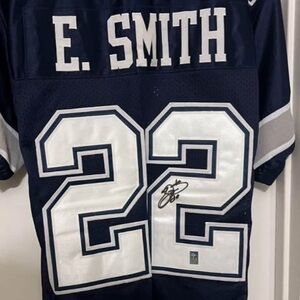 Autographed Dallas Cowboys Emmitt Smith Jersey W/ Certificate